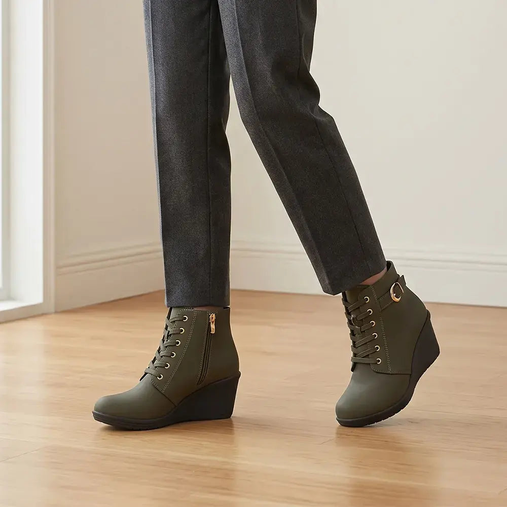 【veľkosti 35-42】👢 Dámske zimné kotníkové boty na klínku , bočný zips, 5 farieb, stabilný krok.
